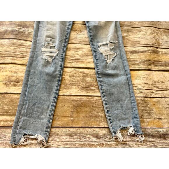 AMERICAN EAGLE HIGH RISE JEANS - Picture 6 of 8